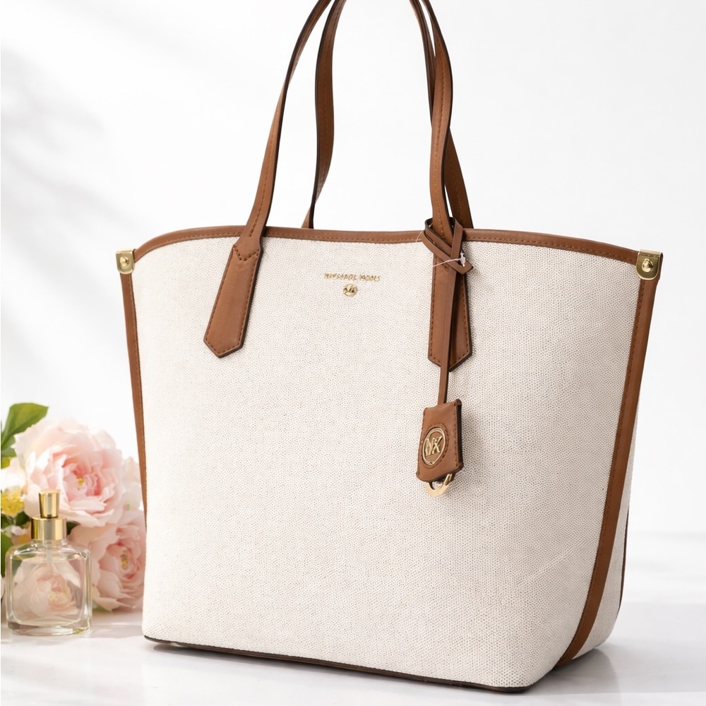 Michael Kors Jane Large Canvas Tote Carryall Bag in Natural - Picture 2 of 13